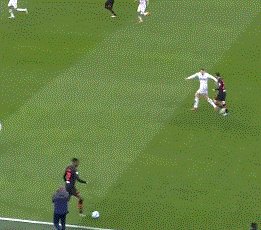 开运体育app官方下载-【意甲】卡卢卢致胜球 AC米兰主场小胜领先国米5分